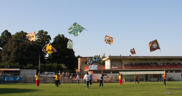 Gruppo sbandieratori e tamburini delle contrade di Chiusi Scalo